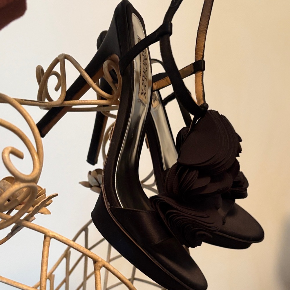 Badgley Mischka Black  Heels w/ruffly flower design for an elegant look!